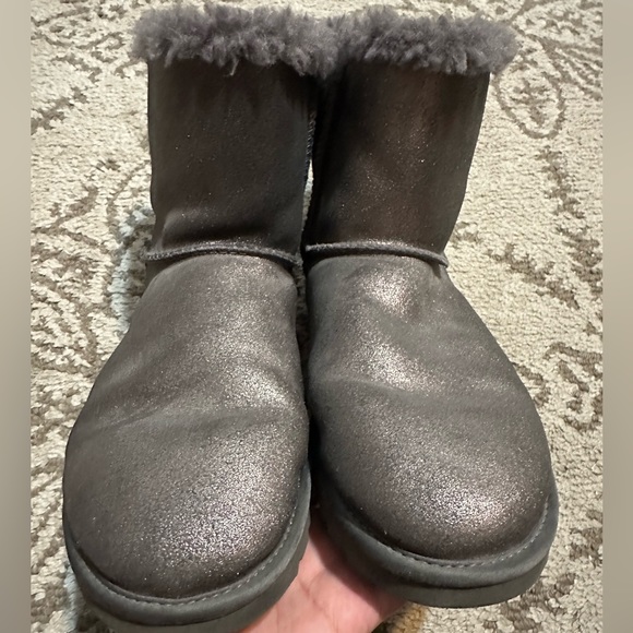 Women’s Ugg boots size 8.  Gray with metallic finish and bow detail (used) - Picture 2 of 6